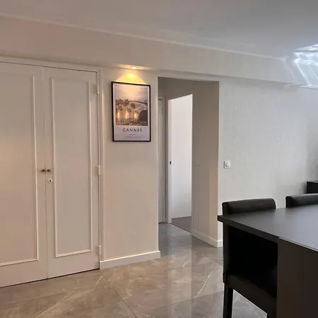 Les Arenes - Centre, 2 Pieces Recemment Renove De 45 M2 Avec Sa Terrasse De 10 M2 Канны
