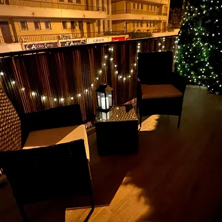 Les Arenes - Centre, 2 Pieces Recemment Renove De 45 M2 Avec Sa Terrasse De 10 M2 Апартаменты Канны